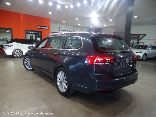 Volkswagen Passat Variant Executive 1.6 TDI 88kW DSG - Madrid