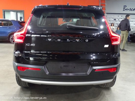 Volvo XC40 1.5 T4 Twin Recharge Inscription Auto - Madrid