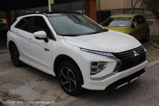 Mitsubishi Eclipse Cross 2.4 PHEV Kaiteki+ Auto 4WD - Madrid