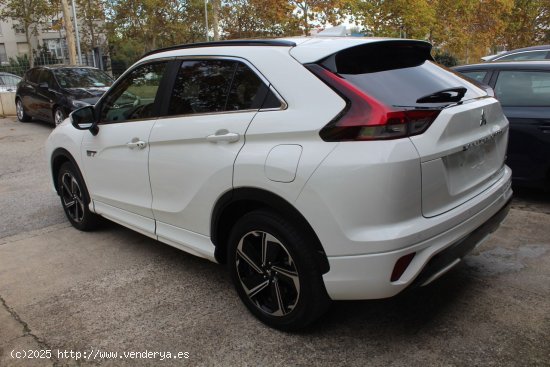 Mitsubishi Eclipse Cross 2.4 PHEV Kaiteki+ Auto 4WD - Madrid