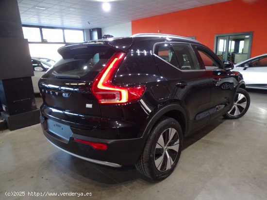 Volvo XC40 1.5 T4 Twin Recharge Inscription Auto - Madrid