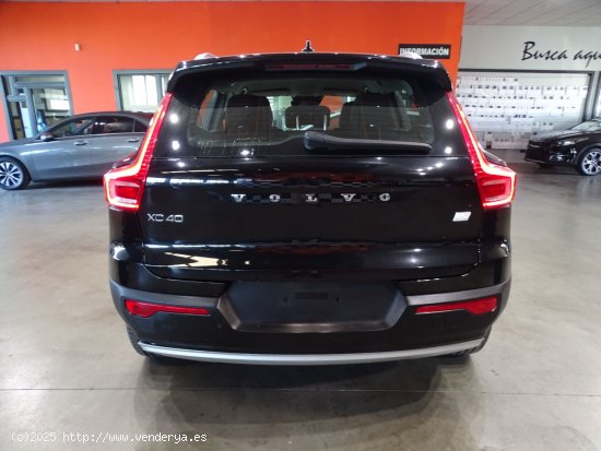 Volvo XC40 1.5 T4 Twin Recharge Inscription Auto - Madrid