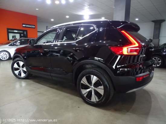 Volvo XC40 1.5 T4 Twin Recharge Inscription Auto - Madrid