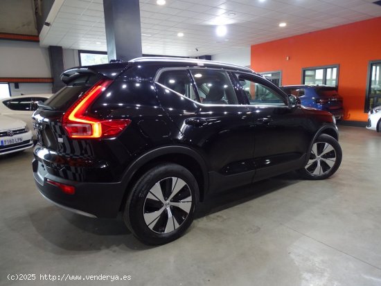 Volvo XC40 1.5 T4 Twin Recharge Inscription Auto - Madrid