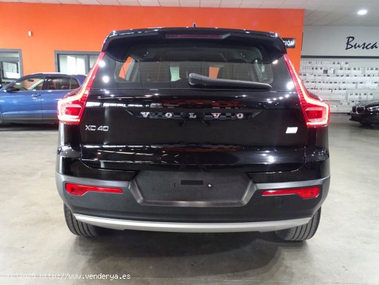 Volvo XC40 1.5 T4 Twin Recharge Inscription Auto - Madrid