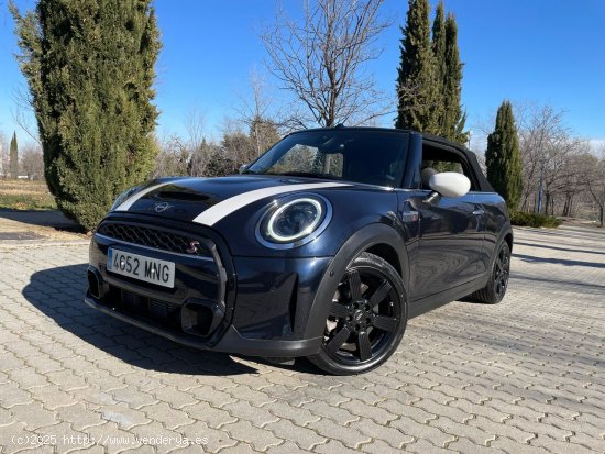 MINI Cabrio Cooper S 2.0 178cv 7 vel. *IVA deducible* *Garantía MINI* *15.000 km* *2024* *Nacional*