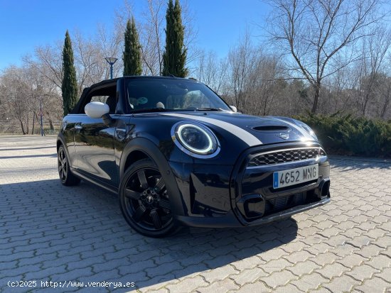 MINI Cabrio Cooper S 2.0 178cv 7 vel. *IVA deducible* *Garantía MINI* *15.000 km* *2024* *Nacional*