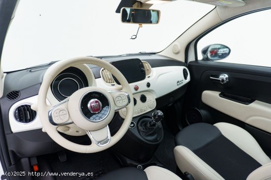 Fiat 500 DOLCEVITA 1.0 HYBRID 70 CV 3P - Sant Boi de Llobregat