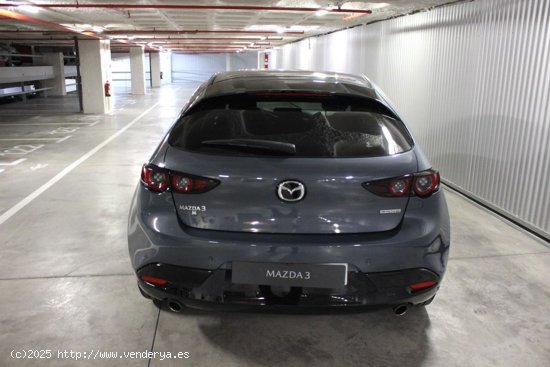 Mazda 3 2.0 SKYACTIV-G 88KW EVOLUTION 5P - Barcelona