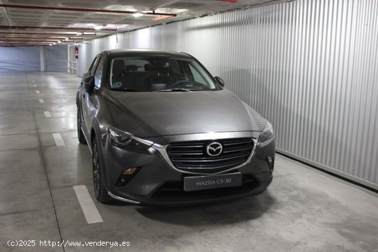 Mazda CX-3 2.0 G 89KW ZENITH 2WD 5P - Barcelona