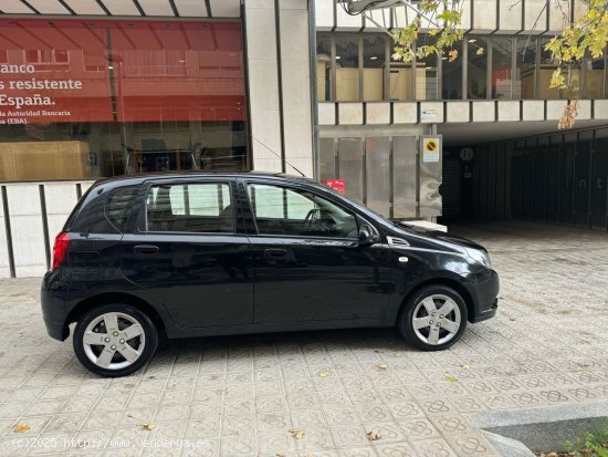 Chevrolet Aveo 1.4 16v LS - Barcelona