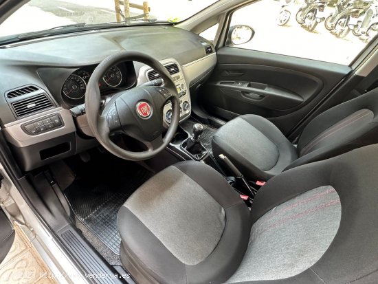 Fiat Punto 1.4 8v Lounge 77 CV Gasolina S&S - Barcelona