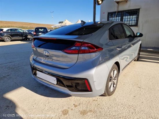 Hyundai IONIQ 1.6 GDI PHEV Style DCT - Navalcarnero