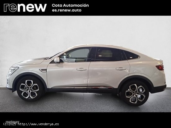 Renault Arkana ZEN TCE  MILD HYBRID de 2021 con 33.000 Km por 22.900 EUR. en Madrid