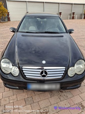 Mercedes 220 C  Sportcoupe de 2004 por 3.900 EUR. en Jaen