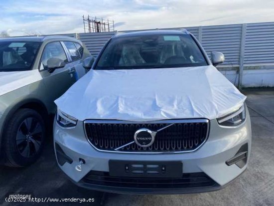 Volvo XC40 XC40 CORE B3 (G) de 2024 con 1 Km por 38.200 EUR. en Asturias