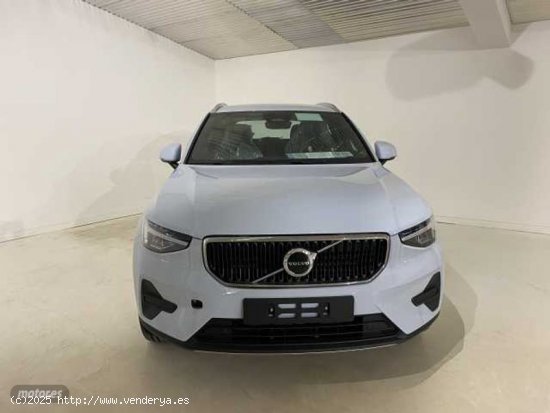 Volvo XC40 XC40 CORE B3 (G) de 2024 con 1 Km por 36.900 EUR. en Asturias