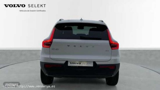 Volvo XC40 Ultimate, B4 Semihibrido, Gasolina, Dark de 2024 con 100 Km por 41.000 EUR. en Lleida