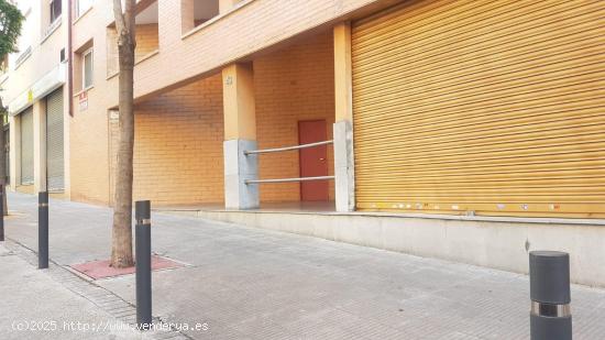 LOCAL COMERCIAL EN VENDA, A MARTORELL - BARCELONA