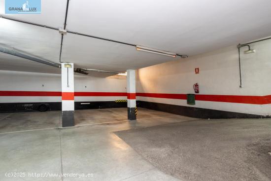 PLAZA DE GARAJE JUNTO A ALHAMAR Y CORTE INGLÉS. - GRANADA