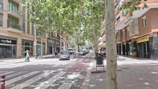 Traspaso de Gimnasio en el Barrio de Sants - Barcelona - BARCELONA