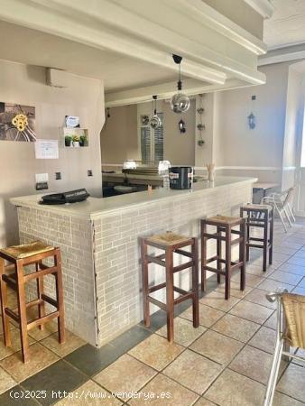 PRECIOSO COMPLEJO HOSTELERO EN SOLANA DE LOS BARROS - BADAJOZ