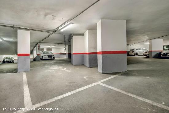 Plaza de parking para coche y moto en Bons Aires - BALEARES