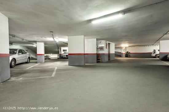 Plaza de parking para coche y moto en Bons Aires - BALEARES