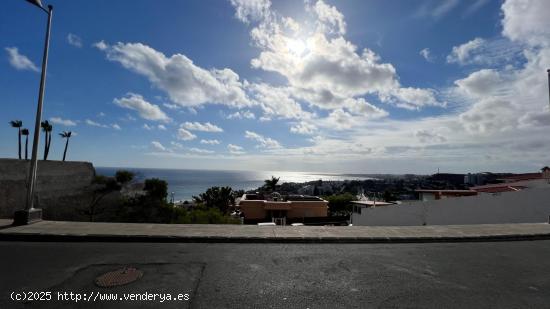 ¡Parcela con maravillosas vistas al mar en San Agustín! Dispone de un fantástico proyecto y licen