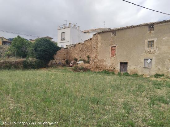 Casa con Terreno - NAVARRA