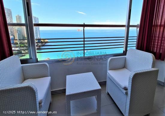 Apartamento en primera línea de mar con maravillosas vistas al mar con garaje privado - ALICANTE