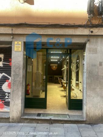  ¡PELUQUERÍA EN VILA DE GRACIA! - BARCELONA 