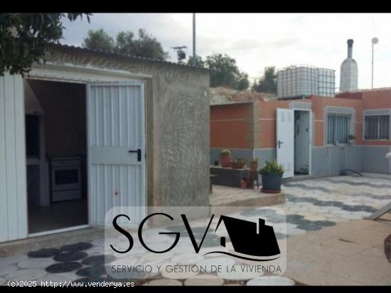 SE VENDE CASA DE CAMPO EN LA HORNA ALTA EN NOVELDA - ALICANTE