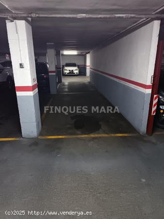  PLAZA DE PARKING ZONA MUNTANYETA - BARCELONA 