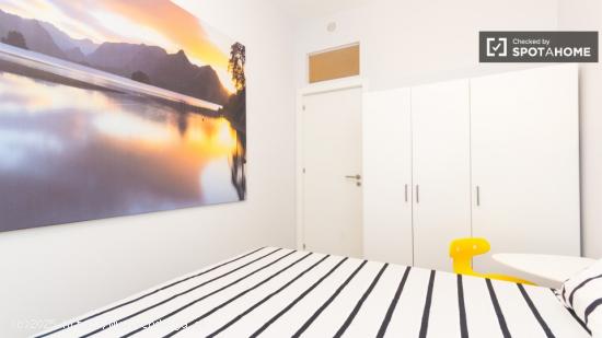 Acogedora habitación con aire acondicionado en un apartamento de 6 dormitorios, Salamanca - MADRID