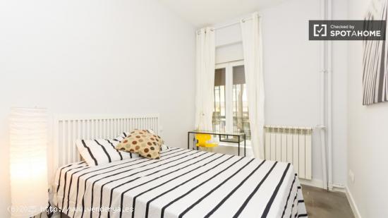 Acogedora habitación con aire acondicionado en un apartamento de 6 dormitorios, Salamanca - MADRID