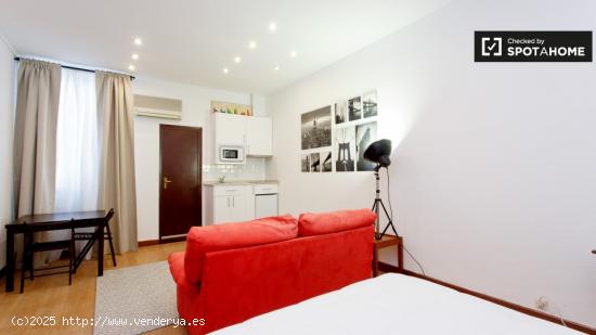 Habitación privada con calefacción en piso compartido, Chamberí - MADRID