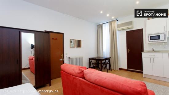 Habitación privada con calefacción en piso compartido, Chamberí - MADRID