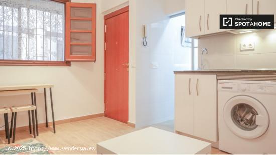 Apartamento de 1 dormitorio en alquiler en Madrid - MADRID