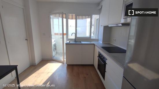 Apartamento entero de 3 dormitorios en Alicante (Alacant) - ALICANTE