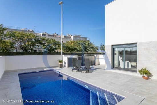  Villa en venta en Daya Nueva (Alicante) 