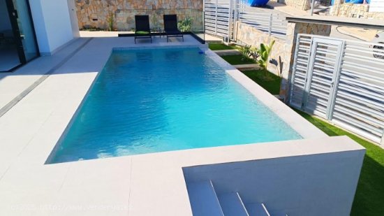 Villa en venta en Finestrat (Alicante)