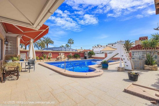 Casa en venta en Orihuela (Alicante)