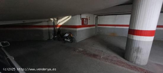 ¡Plaza de parking ideal para motos en el centro de Reus! 🛵 Calle Sant Joan - TARRAGONA