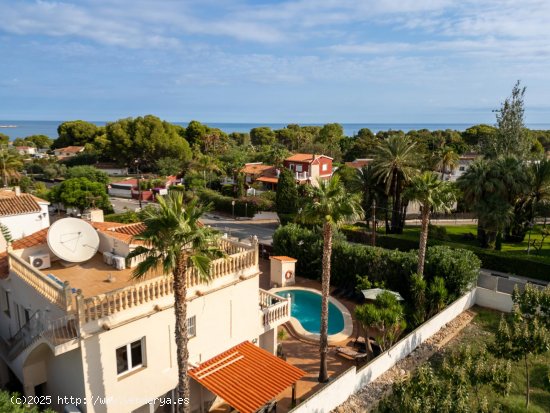 Villa en venta en Dénia (Alicante)