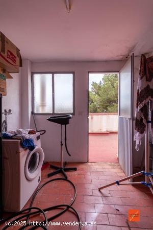 CASA UNIFAMILIAR CON LOCAL COMERCIAL EN VENTA EN SANTA BARBARA (TARRAGONA) - TARRAGONA