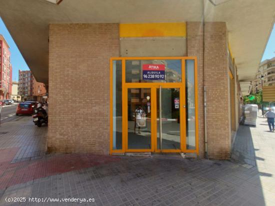 LOCAL COMERCIAL CON AMPLIO ESCAPARARTE - VALENCIA