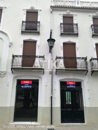 LOCAL COMERCIAL SITUADO EN ZONA EMBLEMATICA DE ONTINYENT - VALENCIA