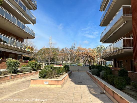 Espectacular planta baja, ubicada en la prestigiosa zona del Paseo Jaime I - TARRAGONA