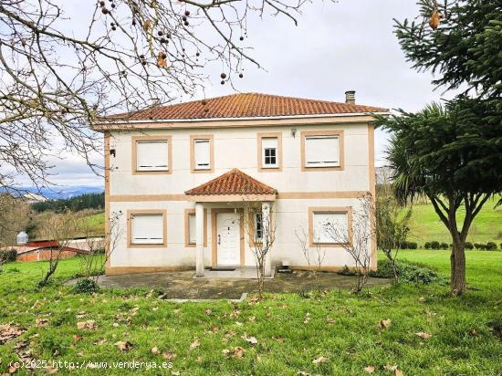  Se Vende en Monforte de Lemos - LUGO 